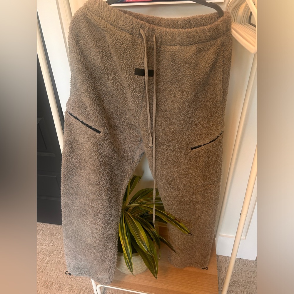 ESSENTIALS POLAR FLEECE PANTS